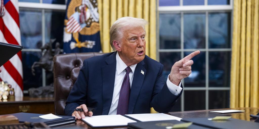 トランプは、ティクトクの買い手がいると言い、中国がそれを承認した場合、「2週間で」それを発表します