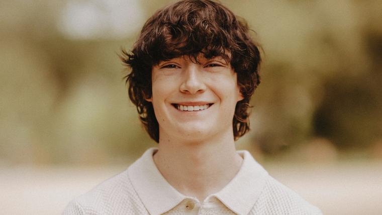 Adam Raines, el adolescente cuyos padres han demandado a ChatGPT por su suicidio