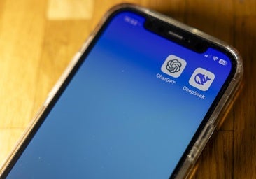 Las aplicaciones de ChatGPT y Deepseek