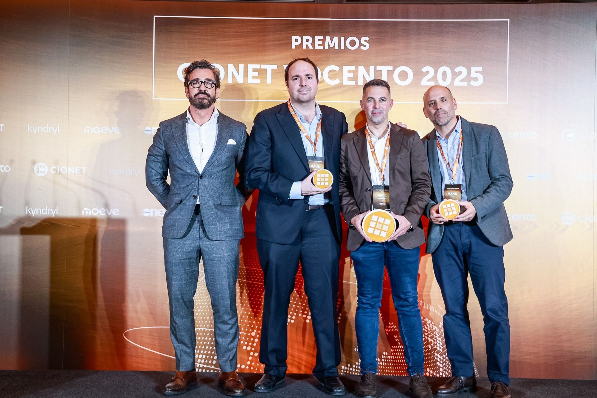 Finalistas y premiados