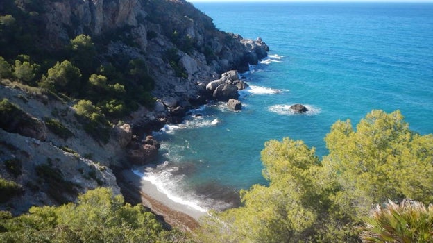 La mejor forma de llegar hasta la cala es en kayak