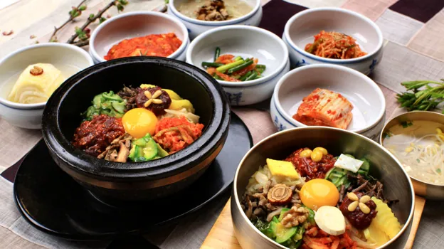 Bibimbap y otros platos tradicionales de la cocina coreana