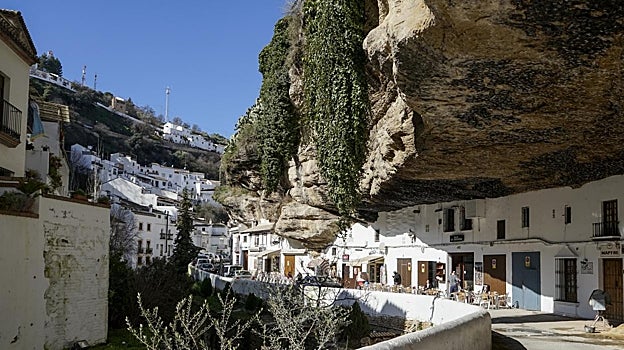 Setenil de las Bodegas