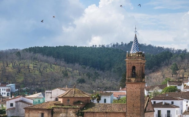 Senderismo en Fuenteheridos: el pueblo de las fuentes y los manantiales