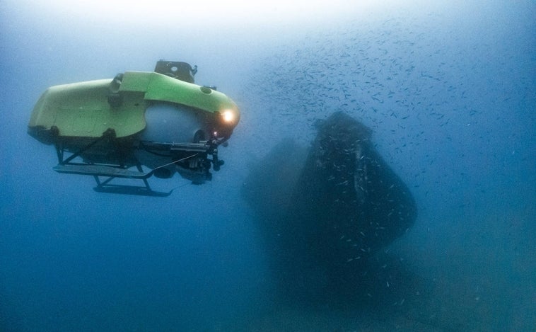 El alucinante espectáculo de ver bajo el agua, en submarino, el volcán de La Palma