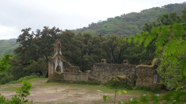 La ermita de La Sauceda fue destruida a lo largo de la guerra civil española