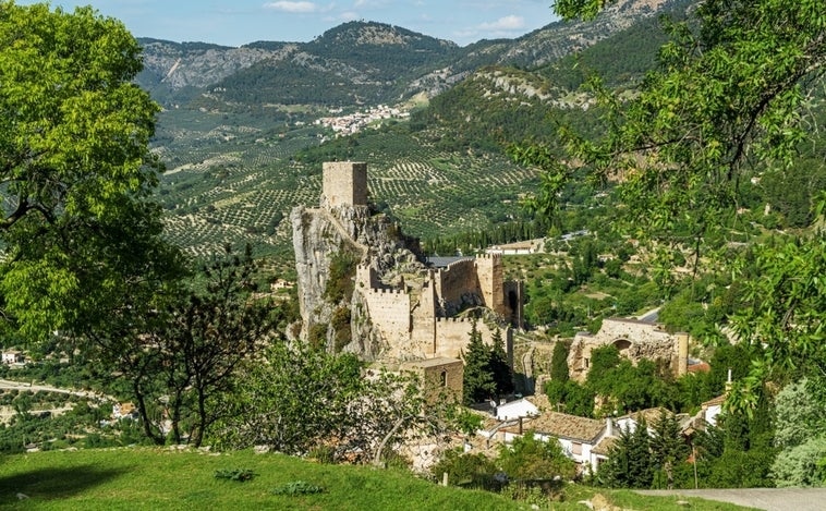 Cinco castillos para enlazar en una ruta por Jaén