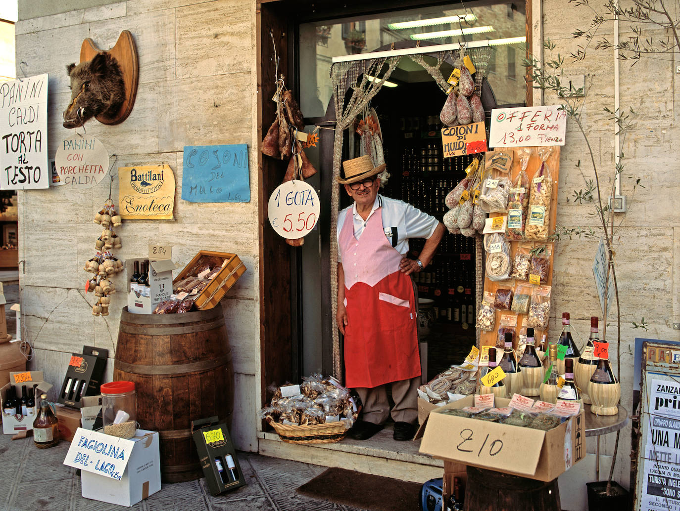 La región de Umbría, que a veces queda eclipsada por los grandes destinos de la cercana Toscana, ofrece arte, tesoros y delicias culinarias, y con muchos menos visitantes. Perugia puede ser el punto de partida de una aventura culinaria.