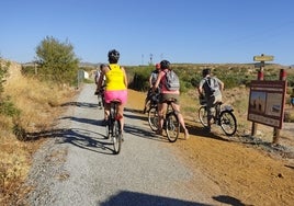 Tres  rutas  en la provincia de Almería por las que perderse en bicicleta