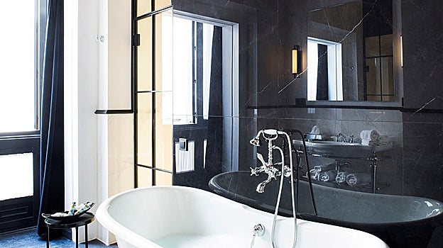 Bañera en el hotel Boutique Casa Cánovas