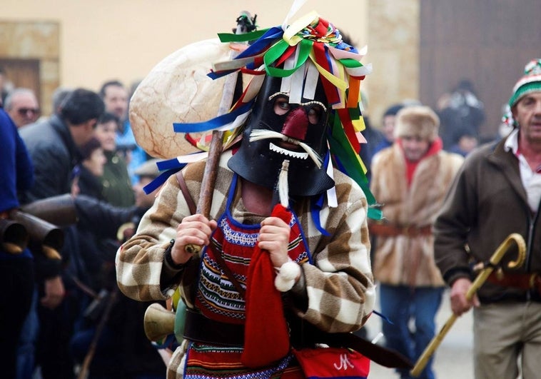 Pequeños y desconocidos pueblos que conservan algunas de las fiestas con más tradición de España