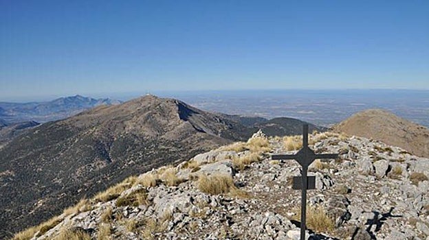 Senderismo por los ocho techos de Andalucía: descubre las cumbres del sur de Europa