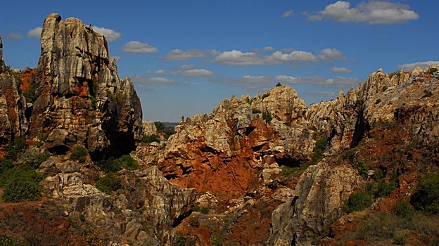 El Cerro del Hierro, en el Parque Natural de la Sierra Norte de Sevilla