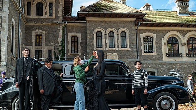 Catherine Zeta Jones en el rodaje de Miércoles en el castillo