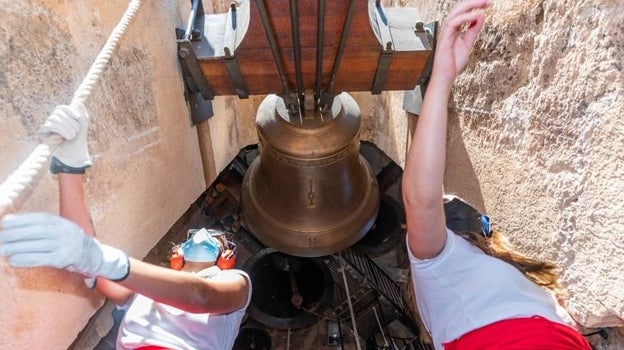 Toque de campanas en Albaida