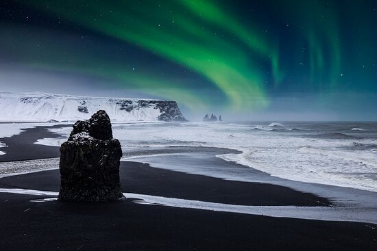 4 Reynisfjara Beach (Vik, Islandia)
