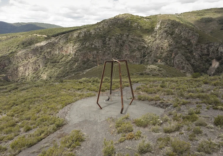 El columpio más alto de España está en un cañón espectacular de El Bierzo