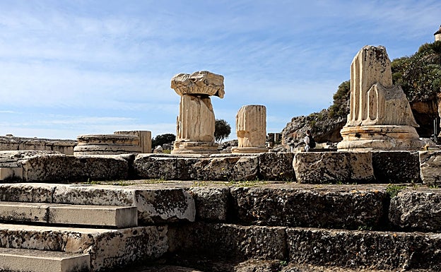 Columnas del Telesterion, espacio donde se realizaban los ritos de iniciación a los Misterios