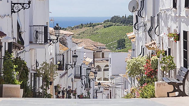 Manilva cuenta con un coqueto casco urbano en el que resulta un placer pasear