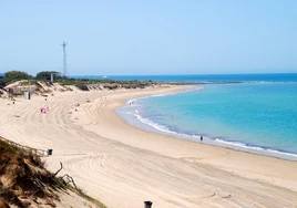 Las playas más cercanas a Sevilla que tienen bandera azul en el comienzo del verano