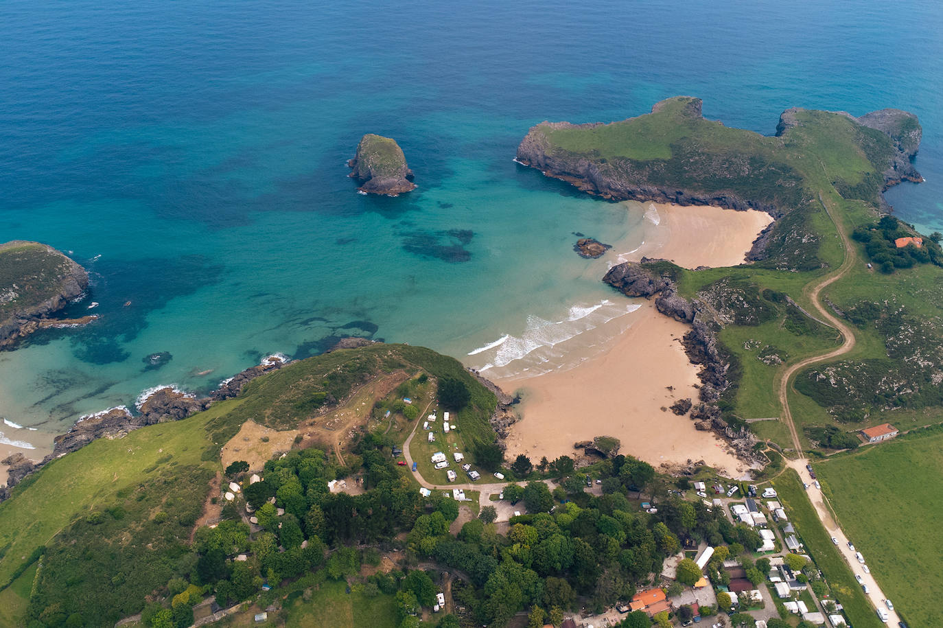 Parque Natural de Oyambre, entre las localidades de Comillas y San Vicente de la Barquera. Esta es la primera búsqueda en Cantabria.