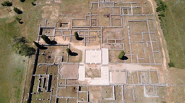 Imagen aérea del yacimiento arqueológico de Clunia Sulpicia