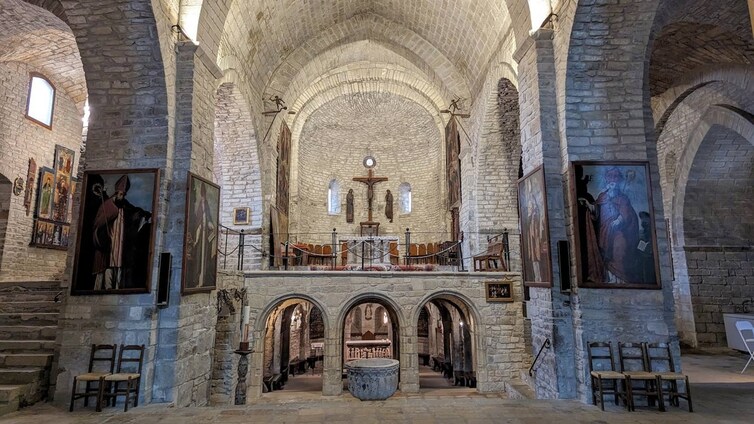 El pueblo más pequeño de España que tuvo catedral y otras piedras preciosas del Alto Aragón