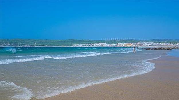 La playa de Cañillos o Botero