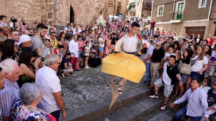 La fiesta más vertiginosa, ancestral y espectacular que puede verse esta semana en España