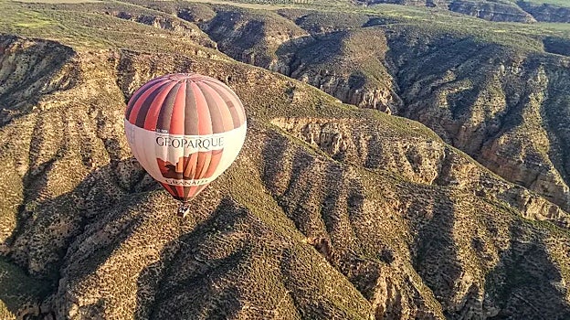 Globo sobre el Geoparque de Granada