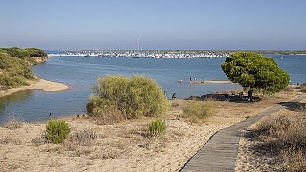 Estas son las playas de Huelva que tienen bandera azul en 2023: dónde están y cómo llegar