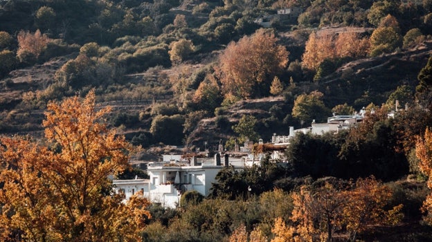 Paisaje típico de la zona, con sus tinaos y sus peculiares chimeneas