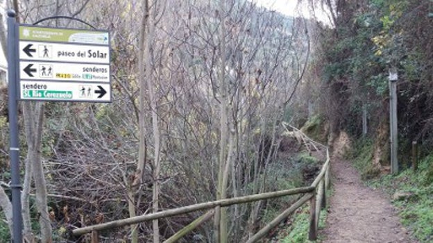 Inicio del sendero junto al río Cerezuelo, en Cazorla