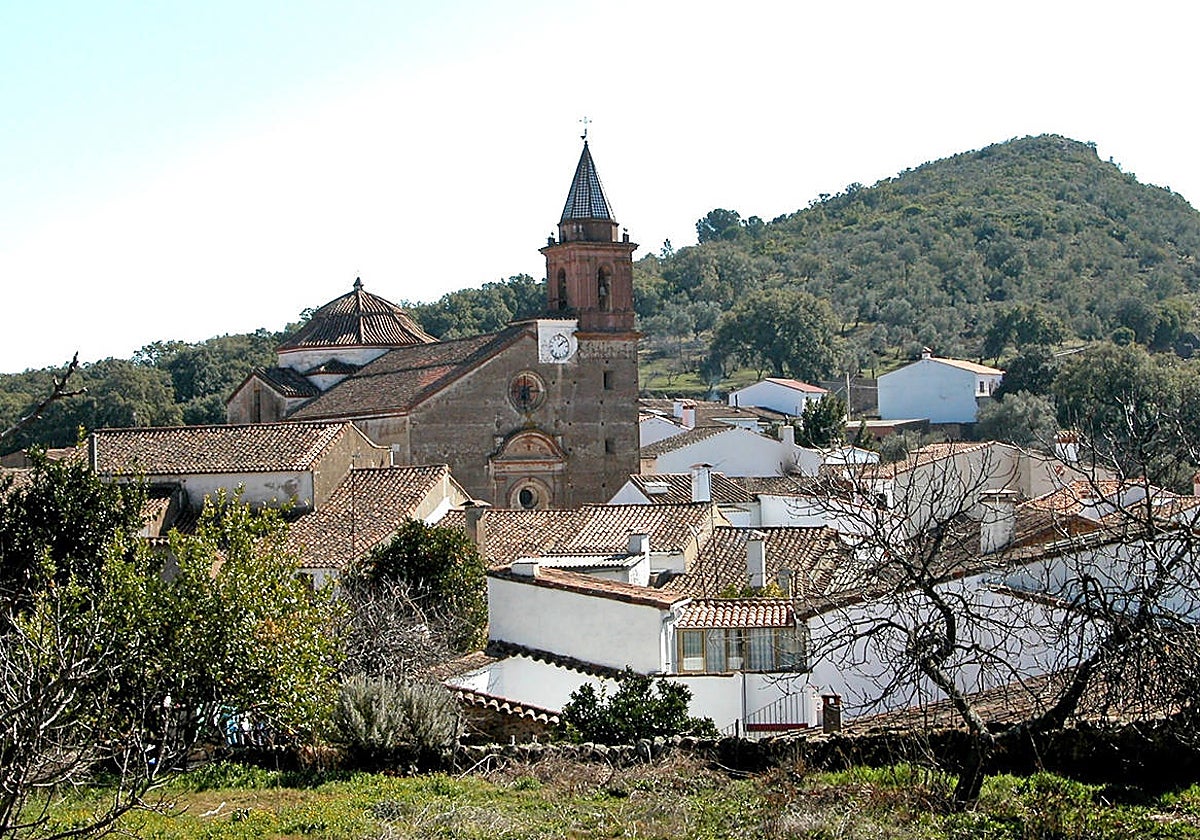 Panorámica de la localidad serrana de Santa Ana la Real
