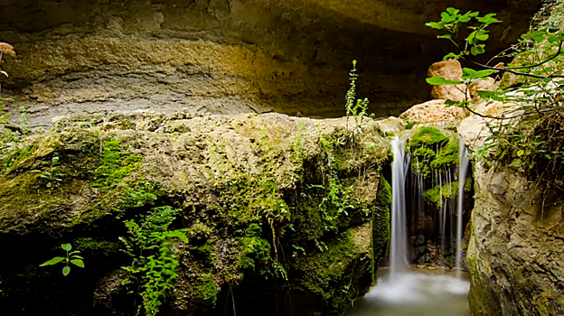 Barranco de la Luna, en Saleres