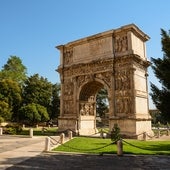 El arco de triunfo romano con relieves escultóricos mejor conservado del mundo