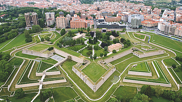 La ciudadela de Pamplona con forma de estrella