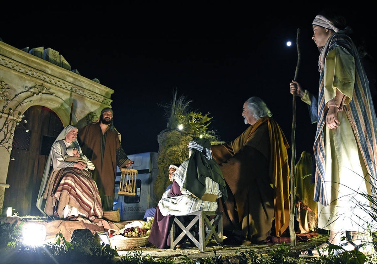 Representación del Nacimiento en la Cabalgata de Reyes Magos de Higuera de la Sierra