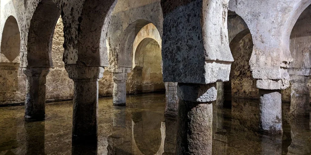 Un aljibe del siglo XII en el subsuelo de Cáceres es uno de los más importantes de Europa