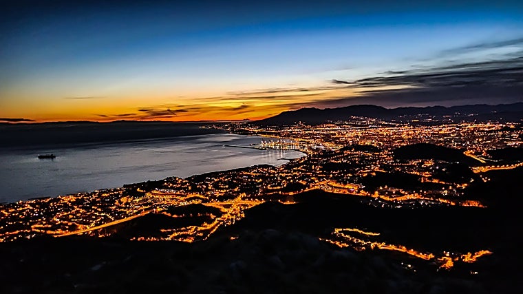 Atardecer desde la cima del monte