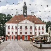 Ayuntamiento y centro histórico de Tartu