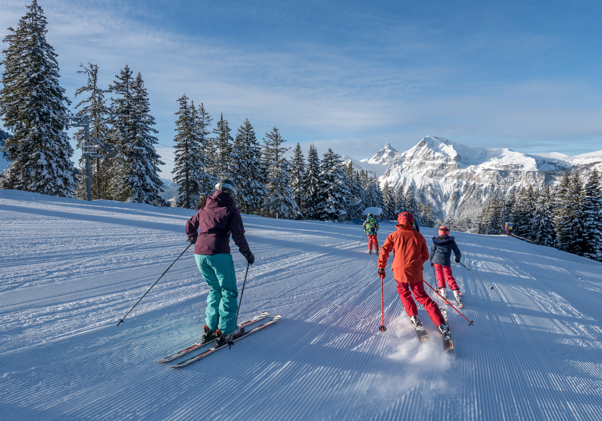 Esquí en las estaciones que componen el Grand Massif, en los Alpes franceses