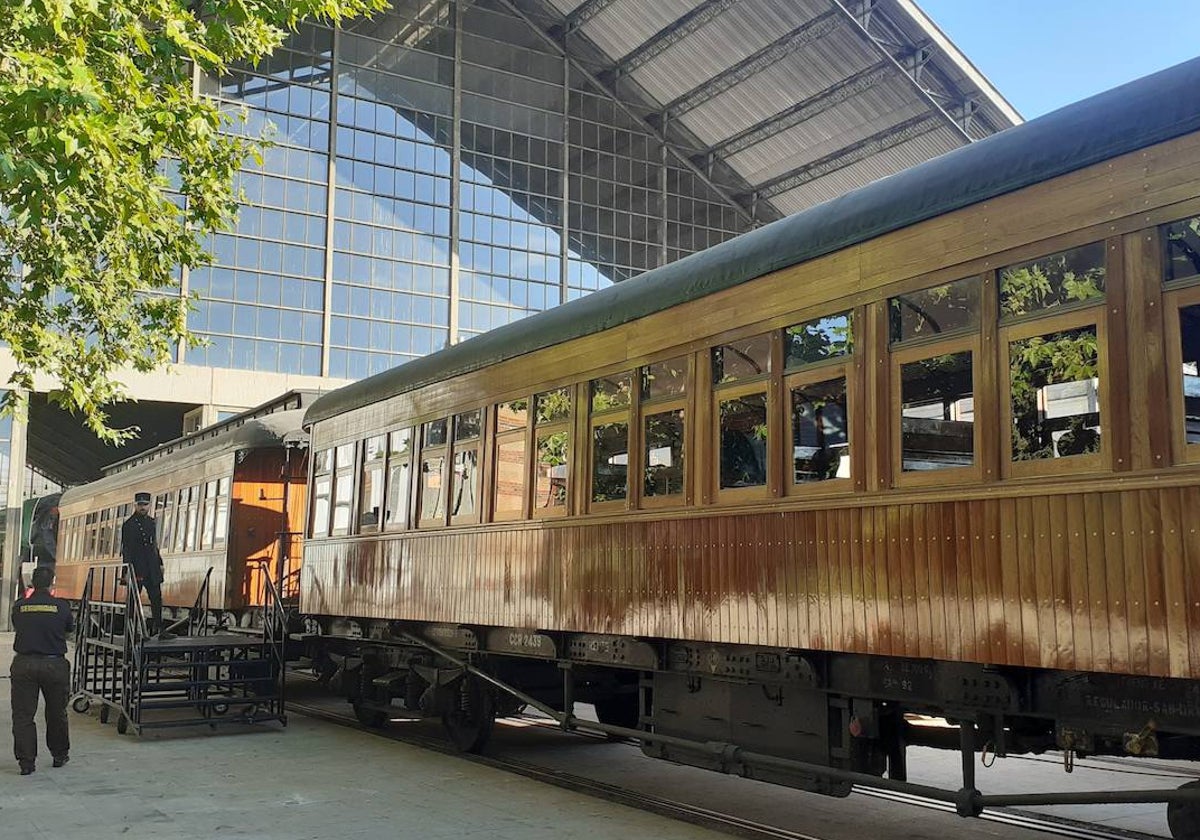 Todo lo que hay que saber para ir de Madrid a Aranjuez en el Tren de la  Fresa