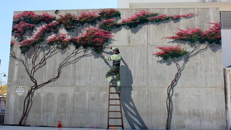 Ruta por los 11 murales de Estepona que hacen un homenaje al arte urbano