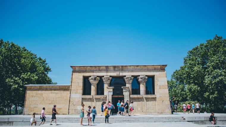 Edificio principal del templo de Debod