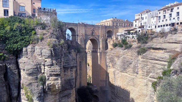 Una ruta por los pueblos más felices de Andalucía: qué hacer y qué ver en ellos