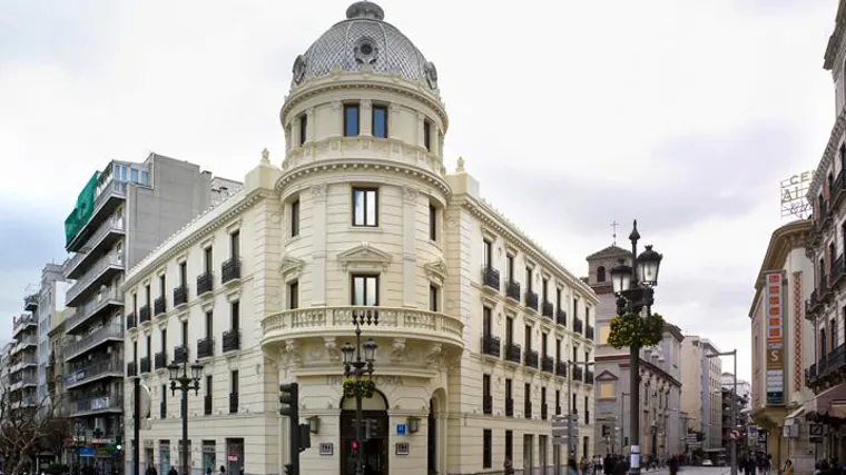 Edificio del Hotel NH Collection Granada Victoria