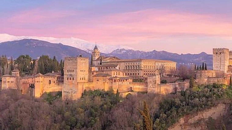 La postal granadina por excelencia, tomada desde San Nicolás