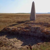 España tiene un obelisco como el de Argentina y está en Conil de la Frontera