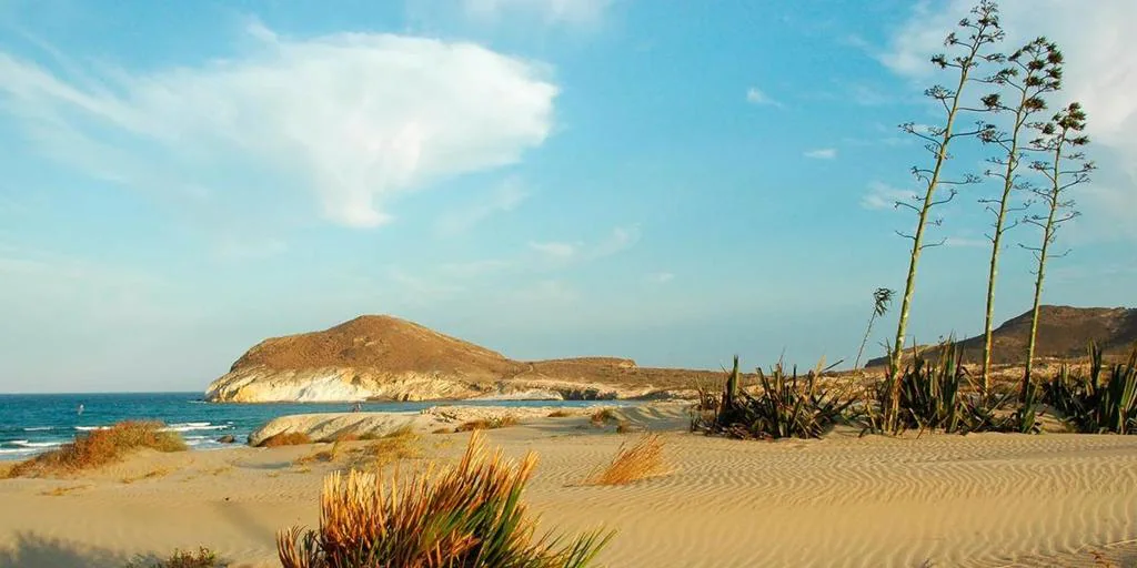 Esta es la playa de Almería elegida por Lonely Planet como una de las mejores de España